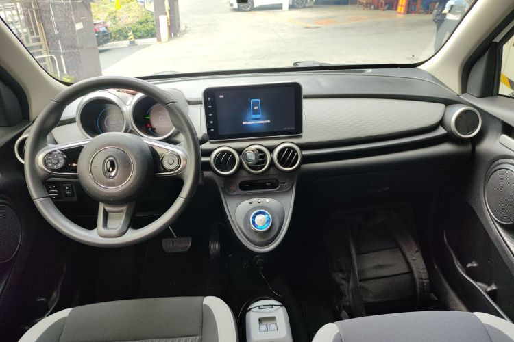 欧拉黑猫 2021款 301km 基础型中控内饰12