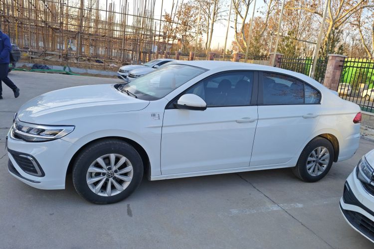 大众 宝来 2024款 200TSI DSG畅行版车身外观4