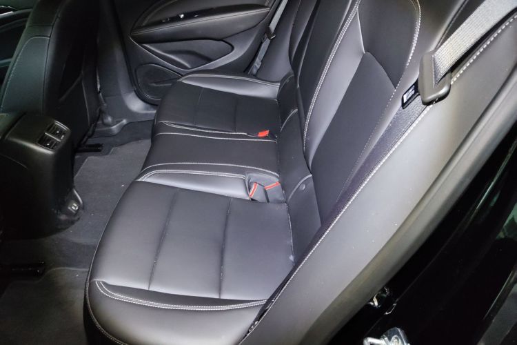 别克 君威 2024款 25T 超享版中控内饰21