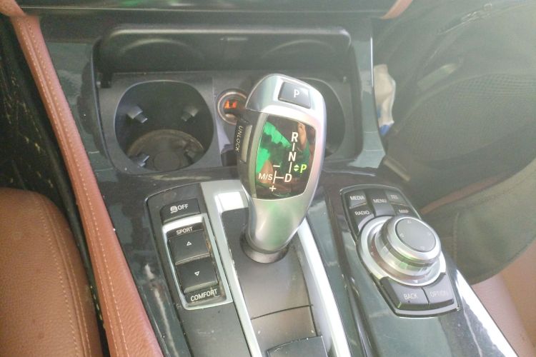 宝马5系 2017款 520Li 典雅型局部细节18