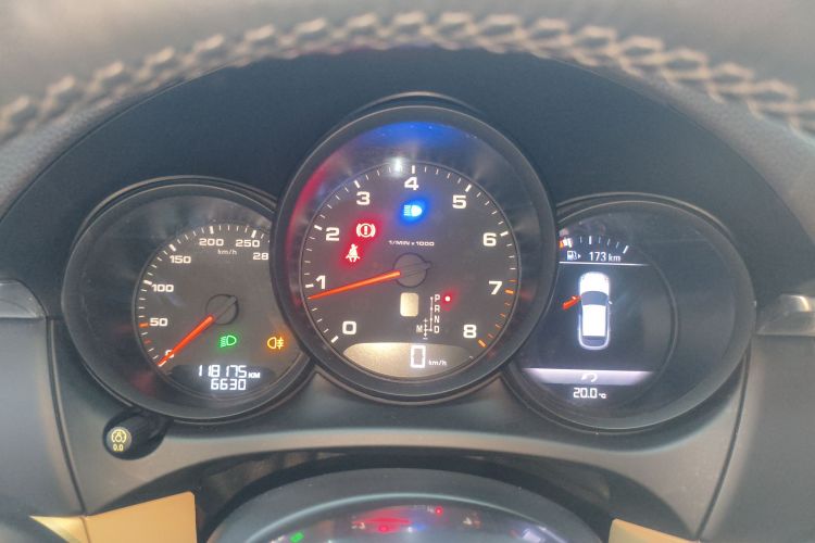 保时捷 2017款  Macan 2.0T中控内饰14