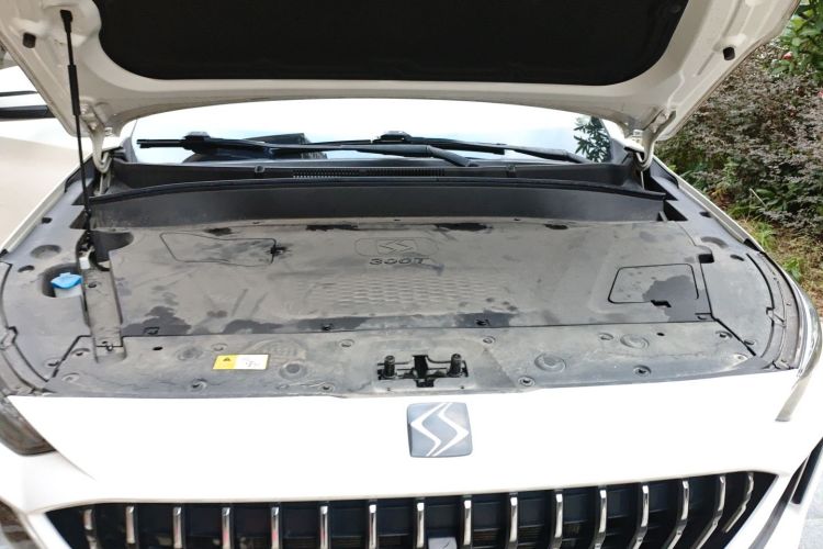 思皓X8 2021款 300T DCT领先智联版 7座局部细节24