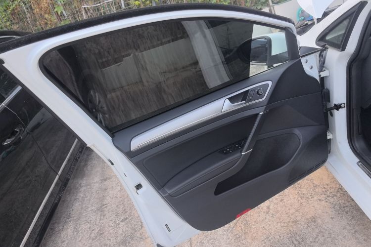 大众 高尔夫 2018款 230TSI 自动舒适型中控内饰7007