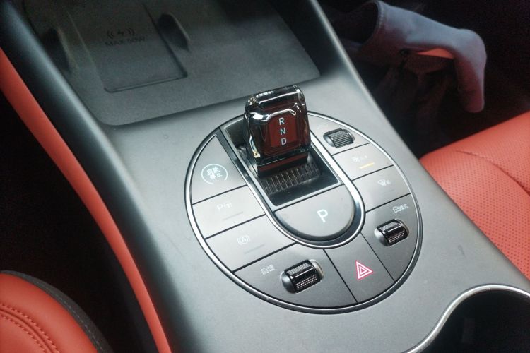 比亚迪 海豹 2025款 650智驾版中控内饰18