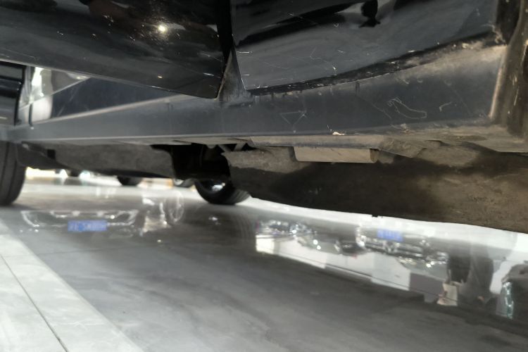 路虎卫士 2022款 110 P400 X-DYNAMIC HSE局部细节9001