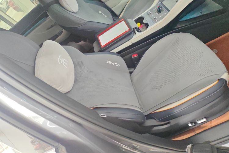 比亚迪 宋PLUS新能源 2023款 冠军版 EV 520KM 尊贵型局部细节41