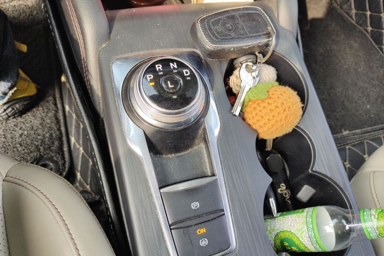 福特 福克斯 2021款 三厢 EcoBoost 180 自动锋潮型中控内饰18