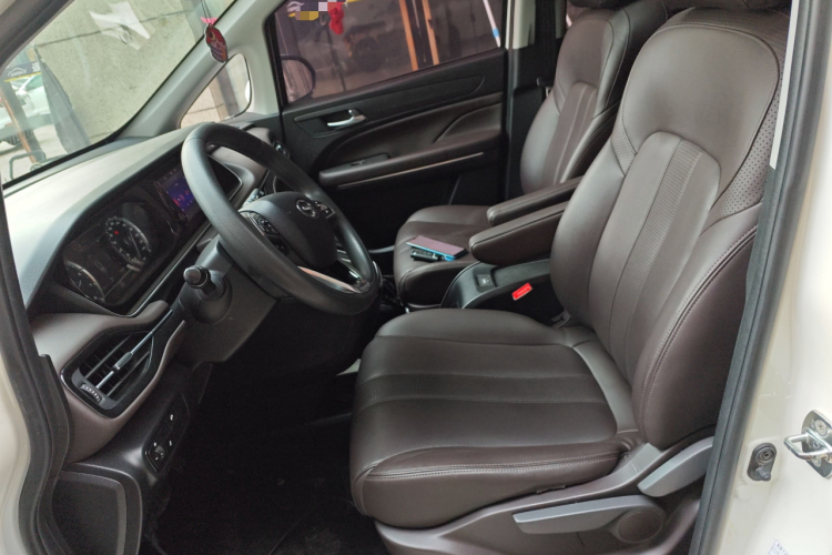 广汽传祺 传祺M6 2019款 270T 自动豪华版（七座）国V中控内饰19