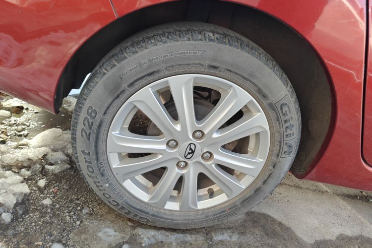 凯翼C3 2015款 1.5L 手动金钻型车身外观6008