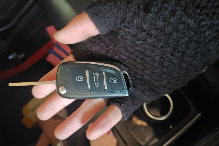 北汽新能源EC3 2019款 灵动版中控内饰11