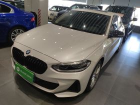 宝马1系 2021款 120i M运动曜夜版