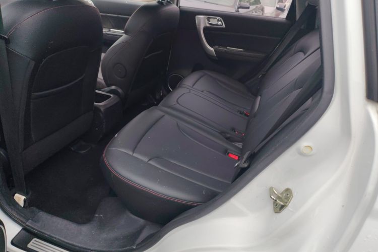 哈弗H6 2017款 经典版 1.5T 自动两驱精英型中控内饰21