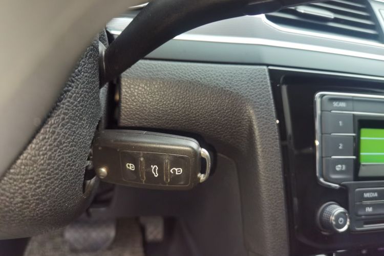 大众 2019款 改款 宝来·传奇 1.5L 自动时尚型 国VI中控内饰11