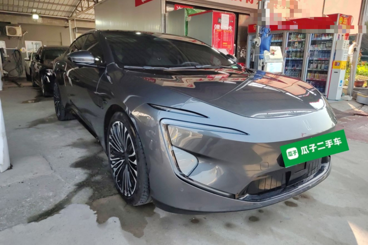 阿维塔12 2024款 700 三激光后驱奢享版车身外观6001