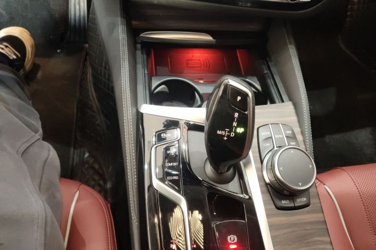 宝马5系 2022款 改款二 530Li xDrive 豪华套装局部细节18