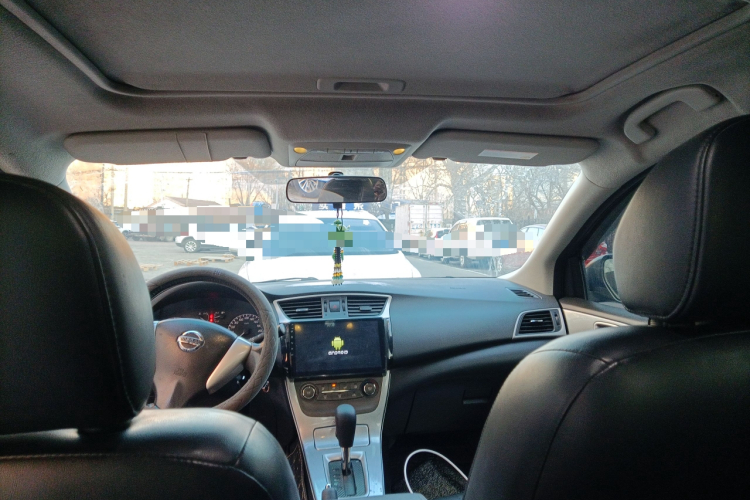 日产 轩逸 2012款 1.6XL CVT豪华版中控内饰22