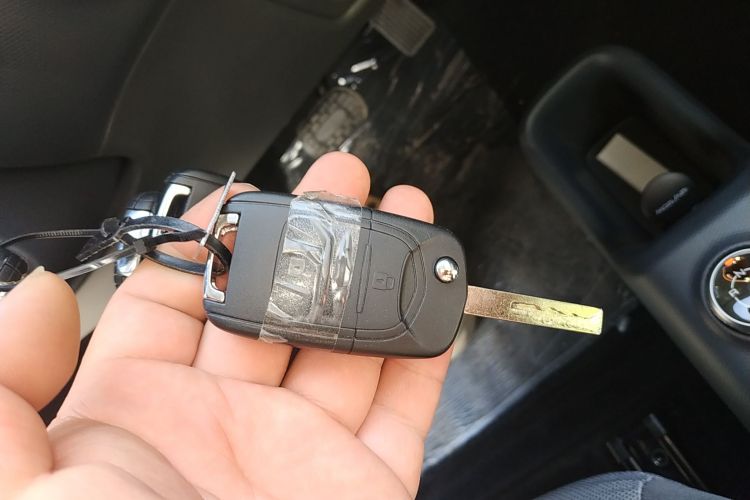 五菱汽车 五菱之光新能源 2025款 305km 进取型中控内饰7001