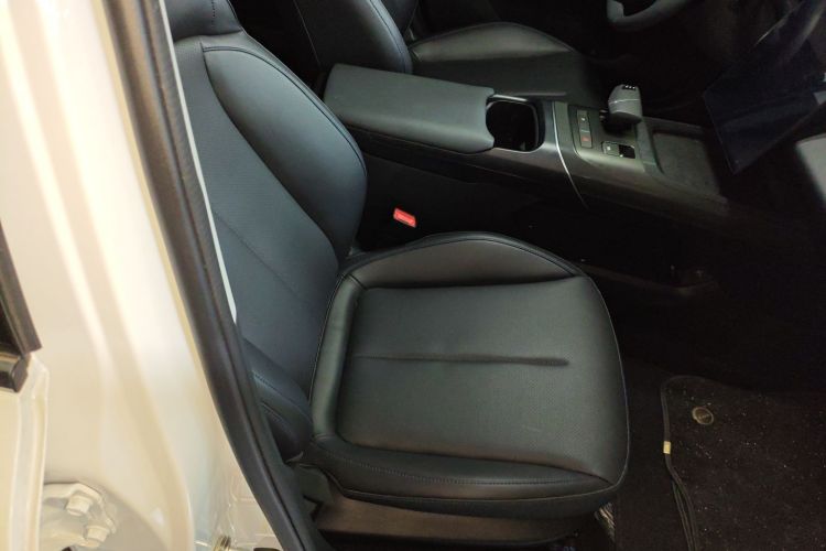 长安 逸动 2025款 蓝鲸 1.5T 500Bar尊贵型局部细节41