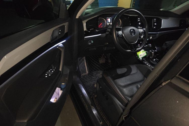 大众 探岳 2019款 330TSI 四驱豪华型 国V中控内饰20