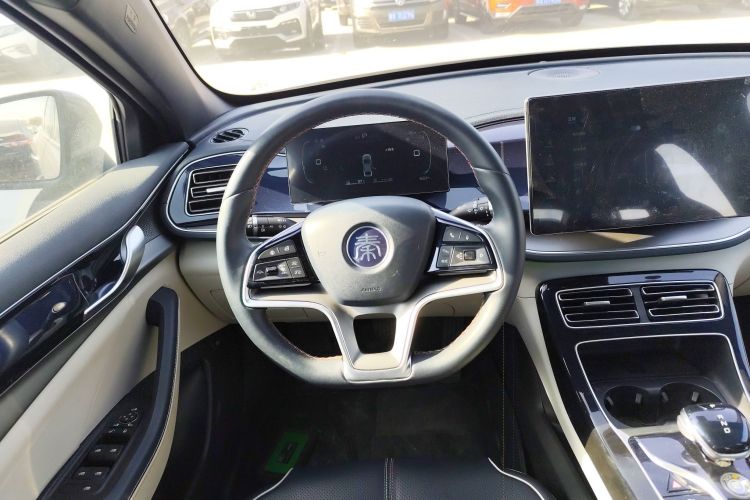 比亚迪 秦PLUS 2023款 冠军版 DM-i 120KM卓越型中控内饰13