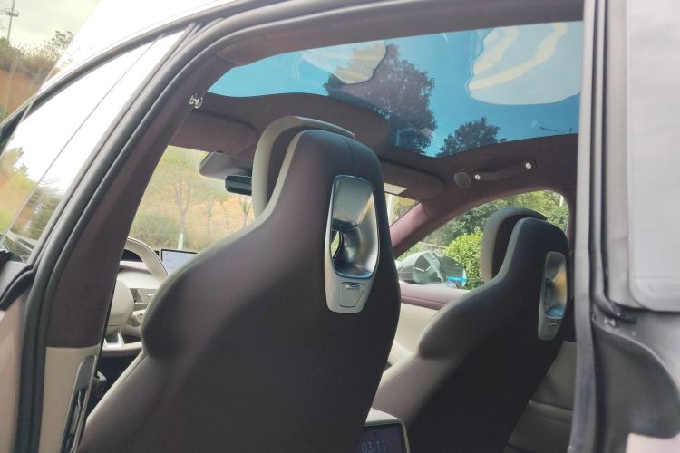 小米汽车 小米YU7 2025款 超长续航高性能四驱Max版中控内饰22