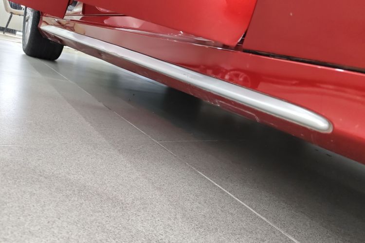 奔驰C级 2021款 C 200 L 时尚型运动版局部细节9001