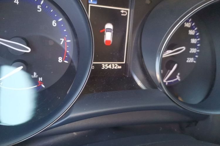 丰田 奕泽IZOA 2018款 2.0L 奕驰版 国VI中控内饰15