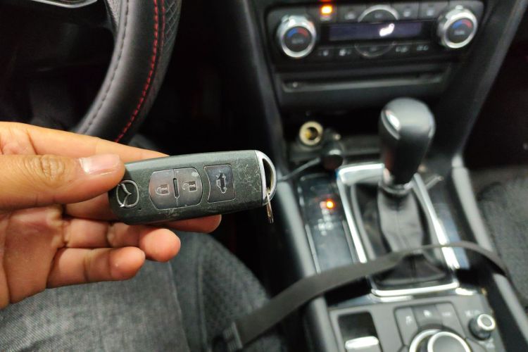 马自达3 昂克赛拉 2017款 三厢 1.5L 自动豪华型 国V中控内饰7001