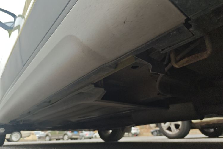 铃木 锋驭 2014款 1.6L CVT四驱尊贵型局部细节9003