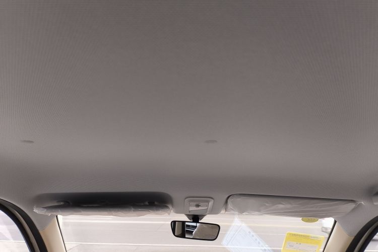 五菱汽车 宏光MINIEV 2025款 四门版 进阶款中控内饰22