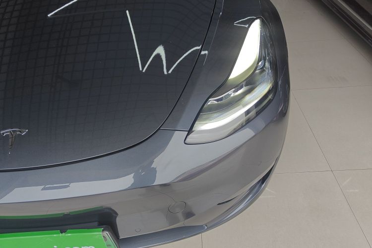 特斯拉 Model Y 2021款 长续航全轮驱动版 3D7局部细节36