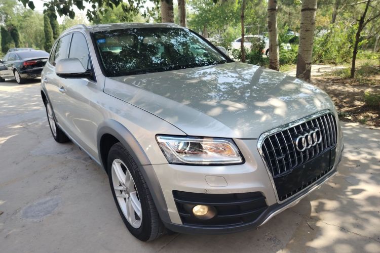 奥迪Q5 2017款 Plus 40 TFSI 技术型车身外观3