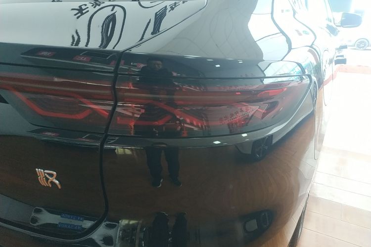 比亚迪 汉 2024款 EV 荣耀版 506KM前驱尊贵型车身外观6006