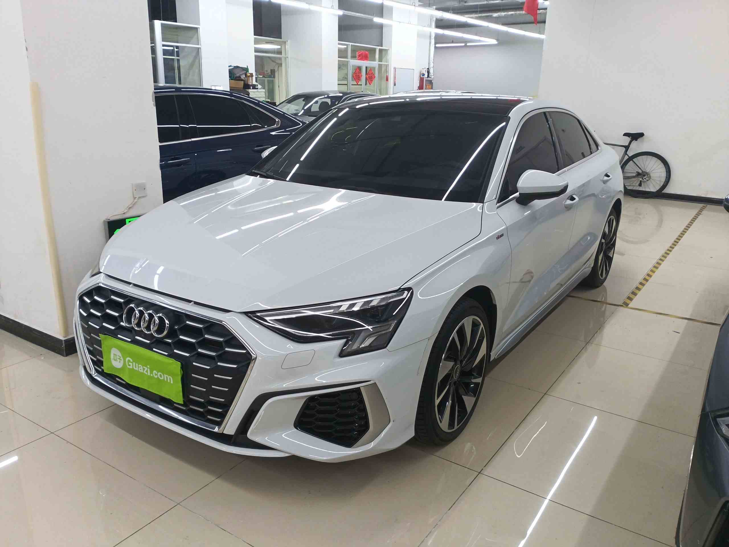 奥迪A3 2024款 A3L Limousine 35 TFSI 时尚运动型(2)