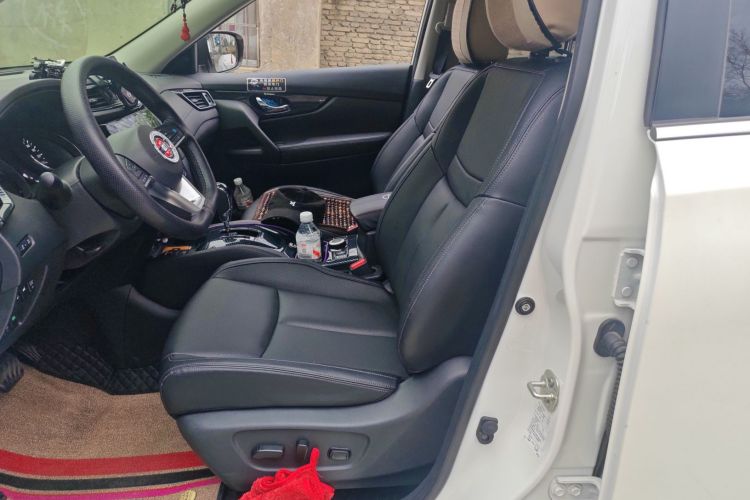 日产 奇骏 2021款 2.5L CVT 4WD XL ITS豪华纪念版中控内饰19