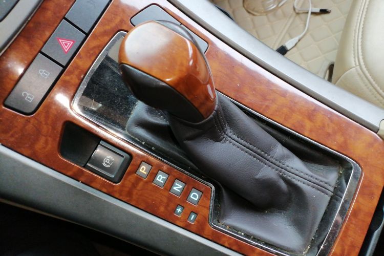 别克 君越 2012款 2.4L SIDI雅致版局部细节18