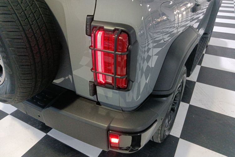 坦克300新能源 2025款 Hi4-T车身外观9