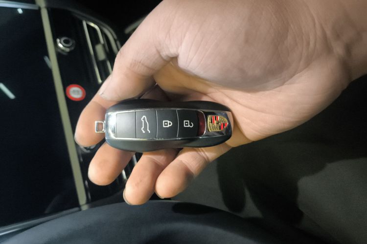 保时捷 2023款 Macan 2.0T中控内饰7001