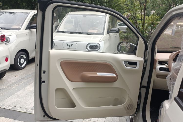 五菱汽车 宏光MINIEV 2024款 第三代 215km 青春版中控内饰7007