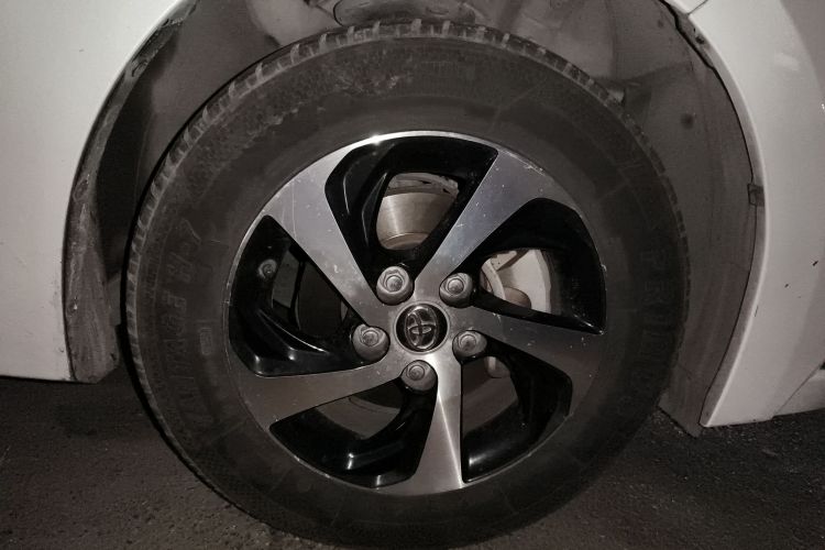 丰田 雷凌 2017款 改款双擎 1.8H GS E-CVT精英天窗版 国V车身外观10