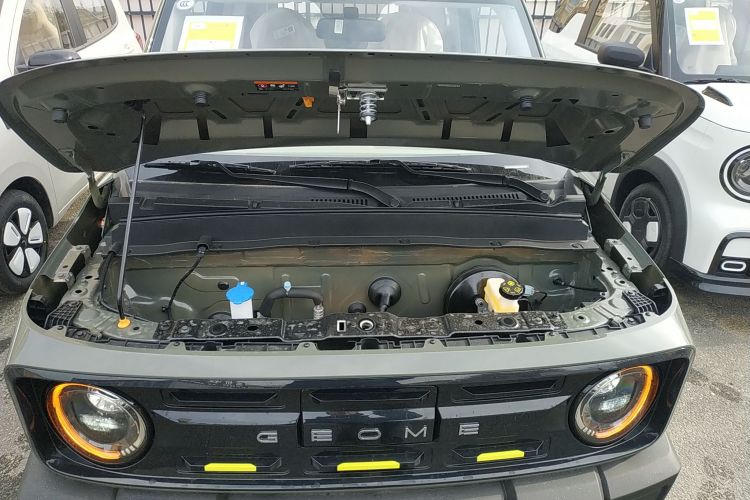 吉利银河 2025款 210km 熊猫骑士机舱底盘24