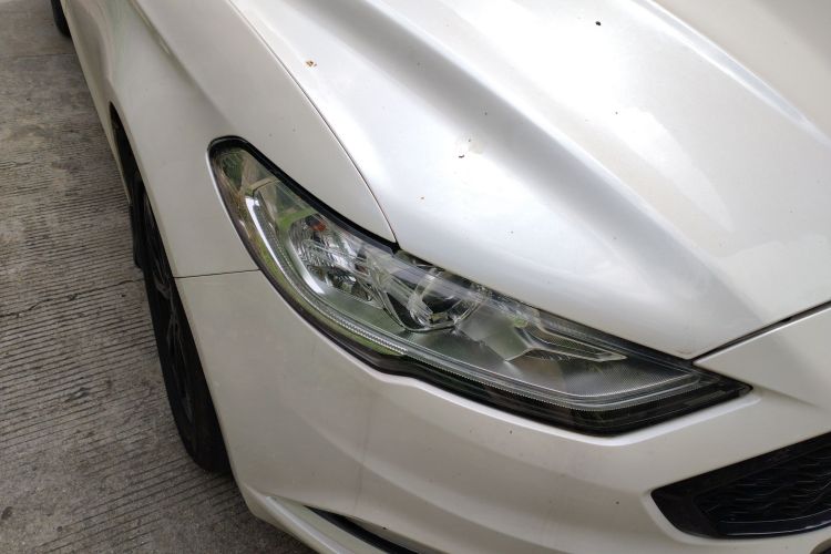 福特 蒙迪欧 2017款 EcoBoost 180 时尚型车身外观8