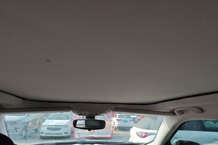 Jeep 指南者 2019款 220T 自动家享版中控内饰22