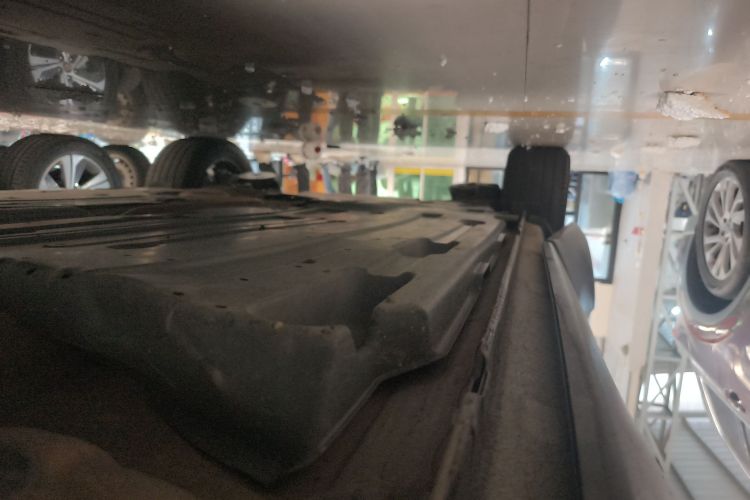 标致4008 2021款 360THP 科技版局部细节9001