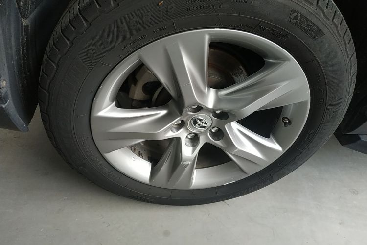 丰田 汉兰达 2015款 2.0T 四驱豪华版 7座车身外观6008