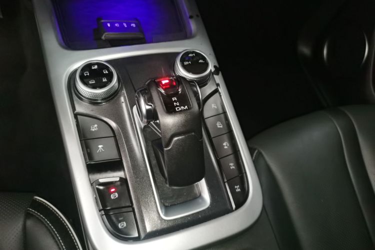 坦克300 2021款 越野版 2.0T 征服者局部细节18