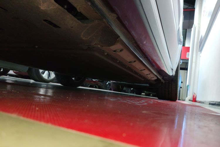 鸿蒙智行 问界M5 2025款 增程 Ultra 后驱版局部细节9002