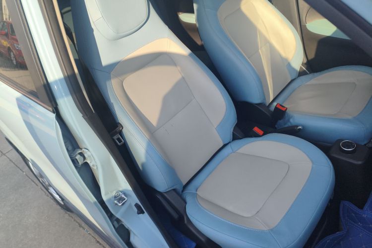 凌宝汽车 凌宝BOX 2022款 卓文君版局部细节41