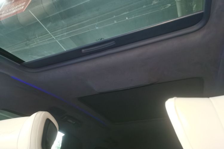 别克GL8 2020款 Avenir艾维亚 四座尊礼版中控内饰22