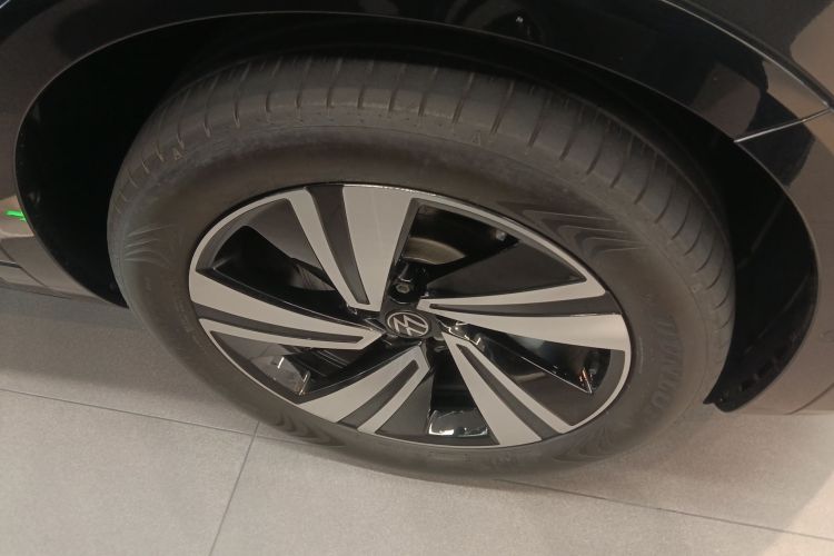 大众 揽巡 2023款 380TSI 四驱R-Line巡游版车身外观10